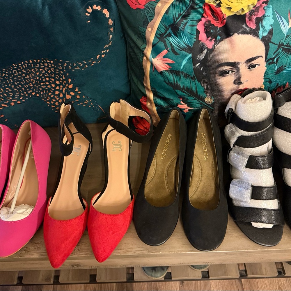 AEROSOLES Red and Black Heels with Elegant Design
NEW 4 pairs under $60 total!